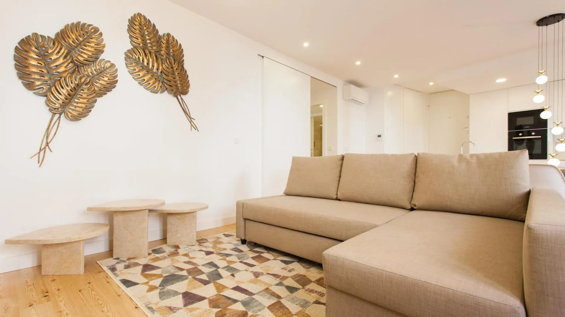 Mouraria Blue Three-Bedroom Apartment W/ Parking - By Lu Holidays Lisboa