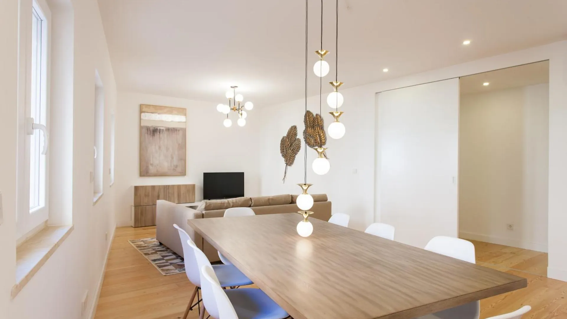 Mouraria Blue Three-Bedroom Apartment W/ Parking - By Lu Holidays Lisboa
